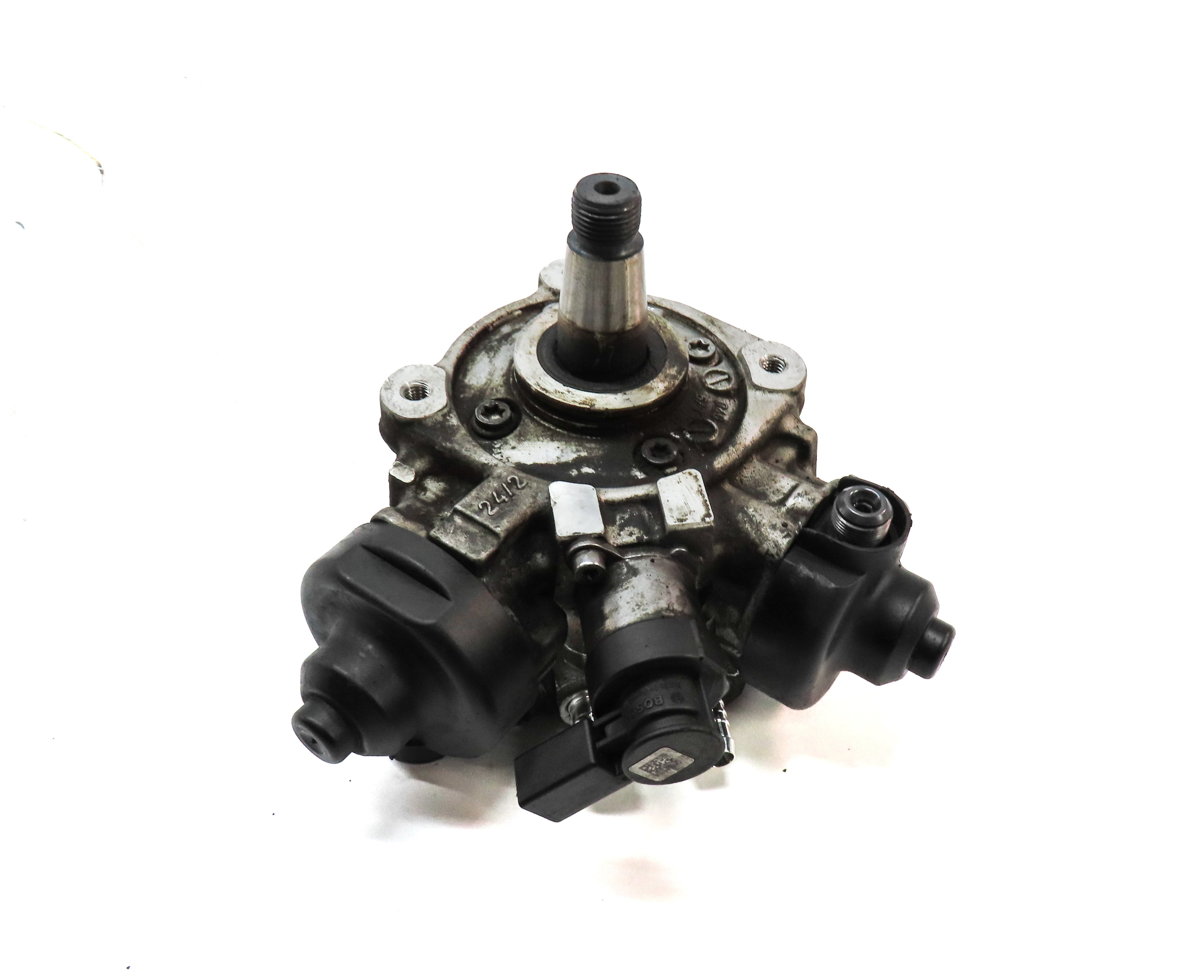 11-12 AUDI Q7 / 11-14 VW TOUAREG - 3.0L CATA DIESEL ENGINE MECHANICAL FUEL PUMP — exact item pictured